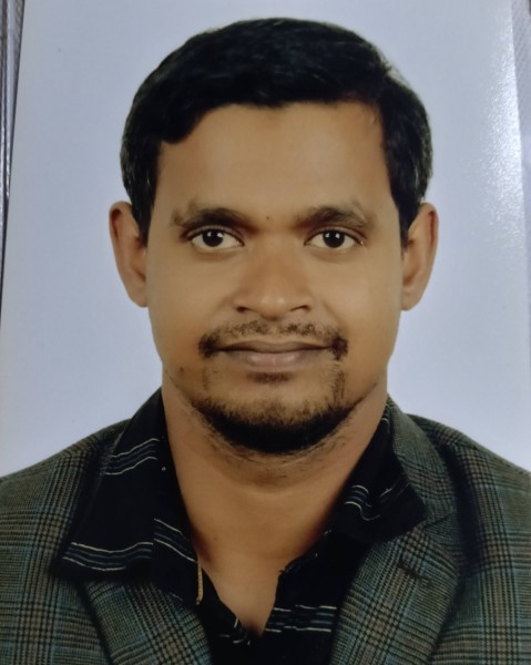 mr Rashid, 36, Cape Twom