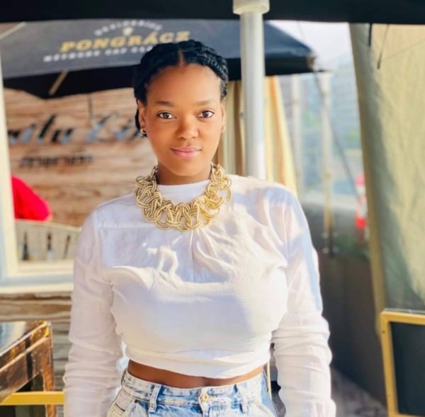Meline, 23, California