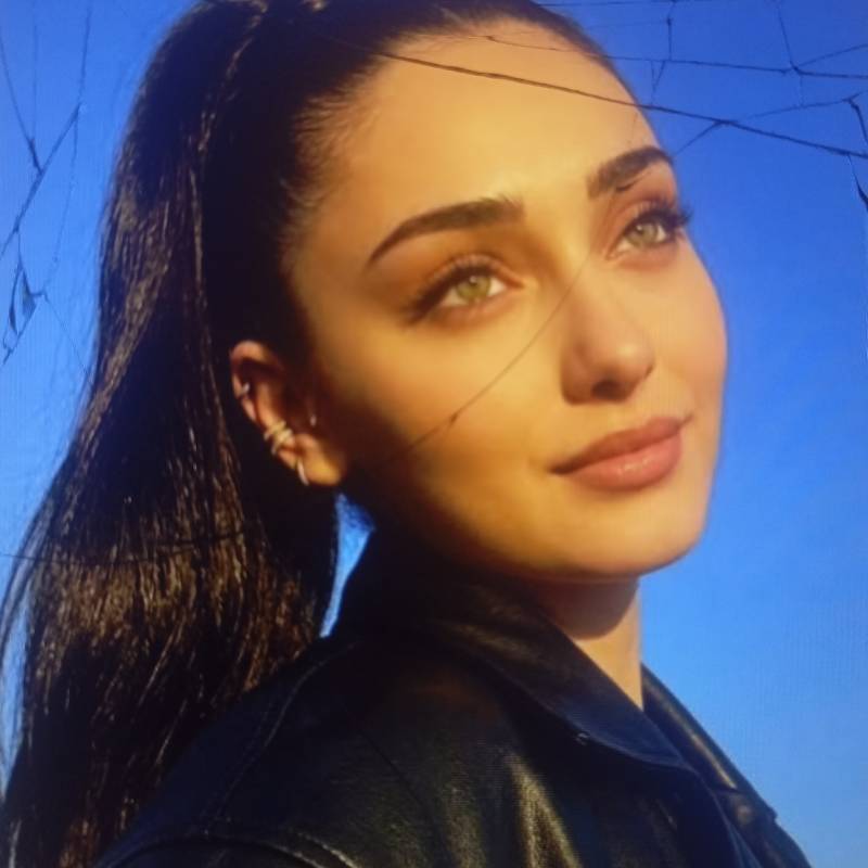 Eda, 28, Douala