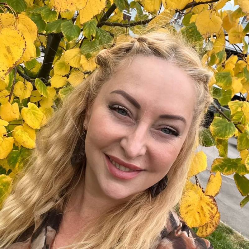 Verna, 43, Nigeria