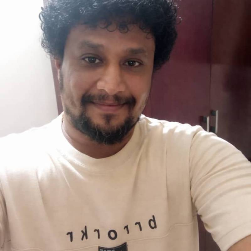 Mohamed, 36, Istanbul