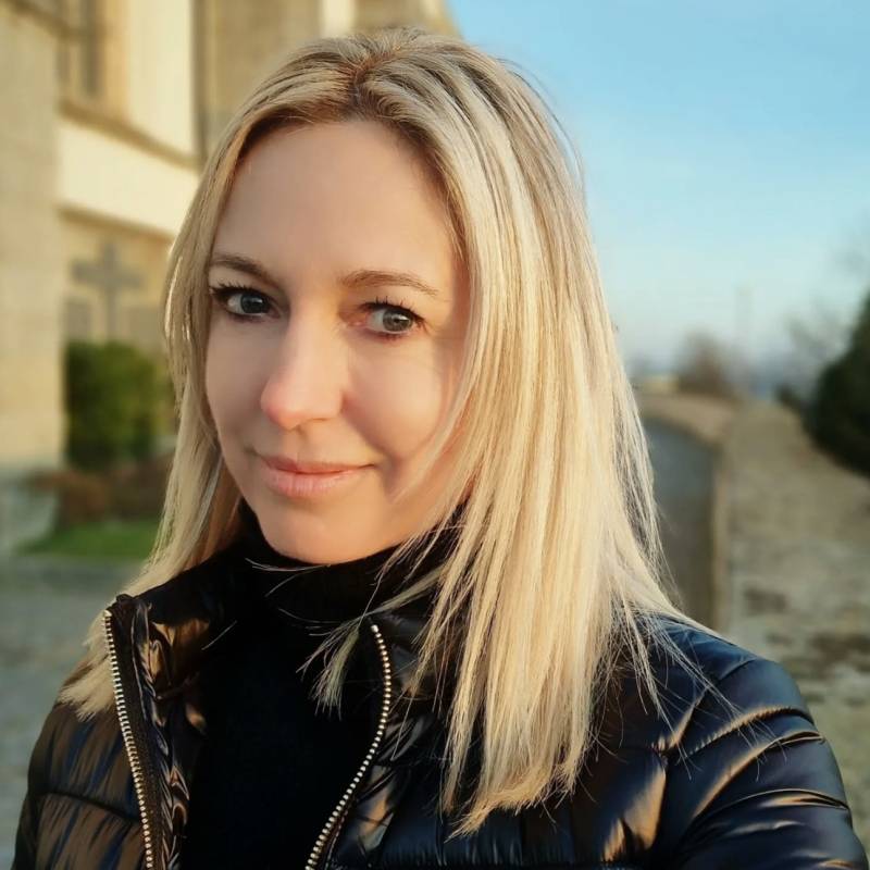 Laura, 35, Germany