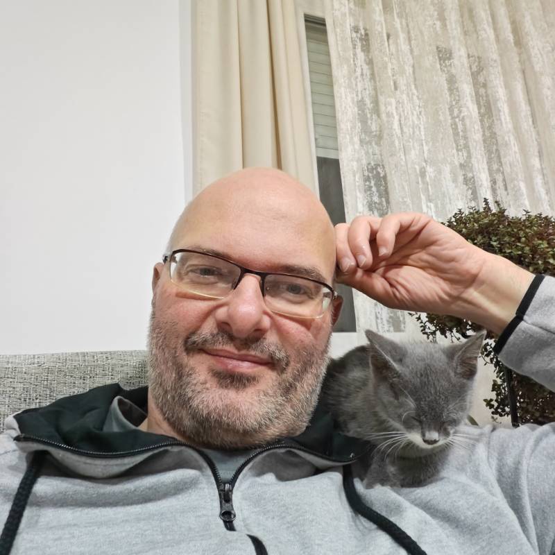 Stojan, 43, Bheramara