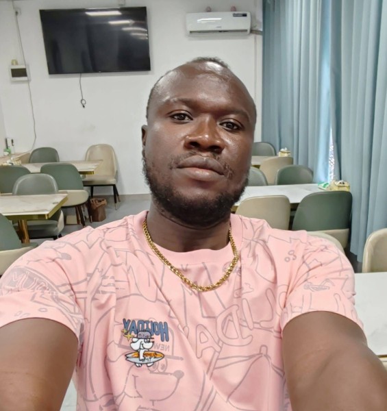 Kwaku, 41, Montreal