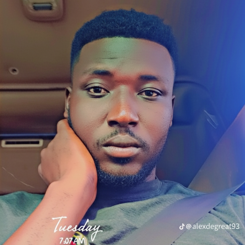 Alex, 32, Porto novo