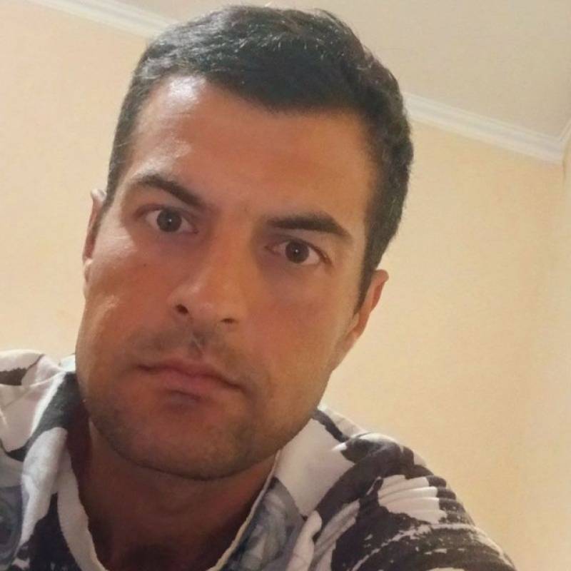 Erkin, 36, UK