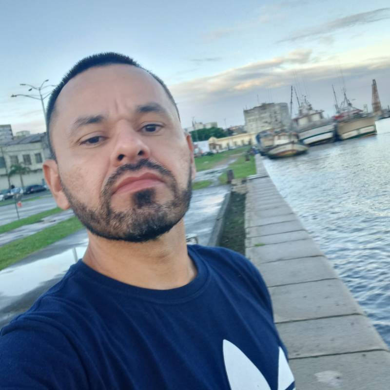 thiago, 43, Raleigh