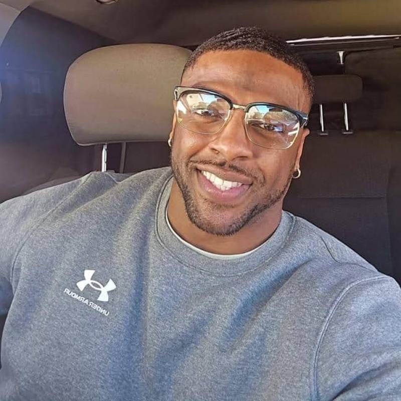 Andrew Mabry, 49, United States Emirates