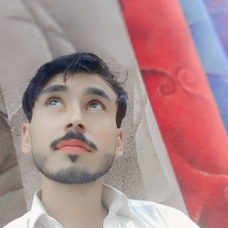 Zahoor, 25, Nederland