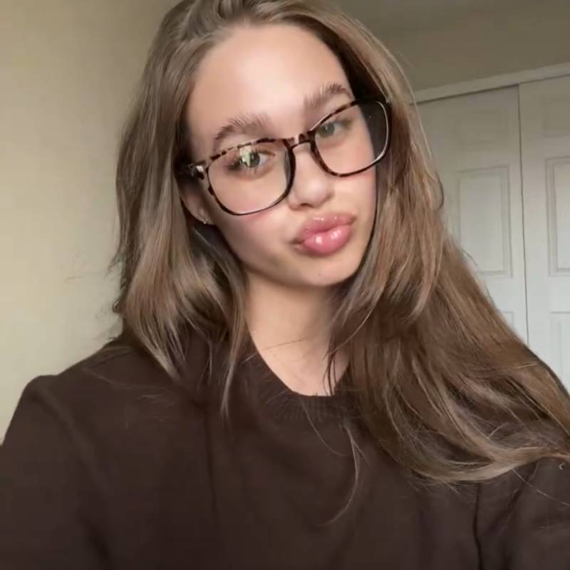 Marie, 31, Any