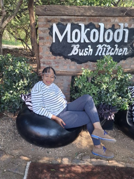 Tshola, 50, Cape Twom