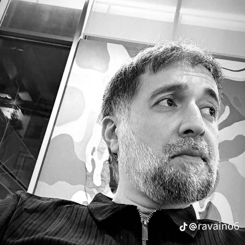 Raven  bashirov, 39, suez