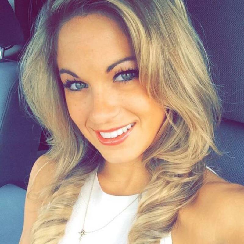 Amia, 32, Arizona
