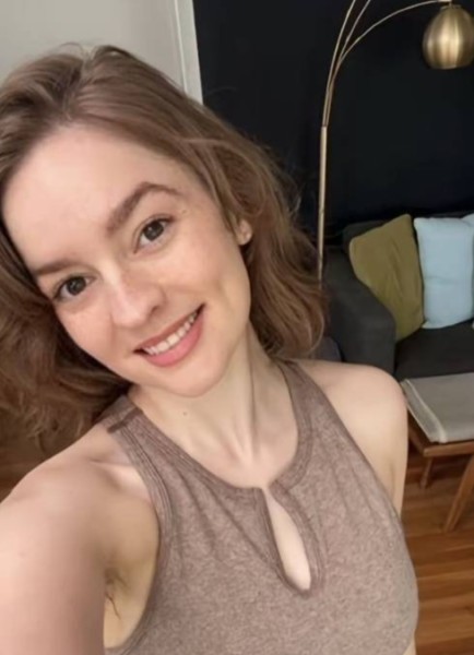 Mary moody, 29, Sharja