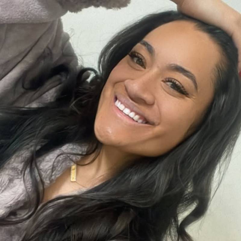 Olivia, 41, Any countries but I we be glad if there is any lady from China