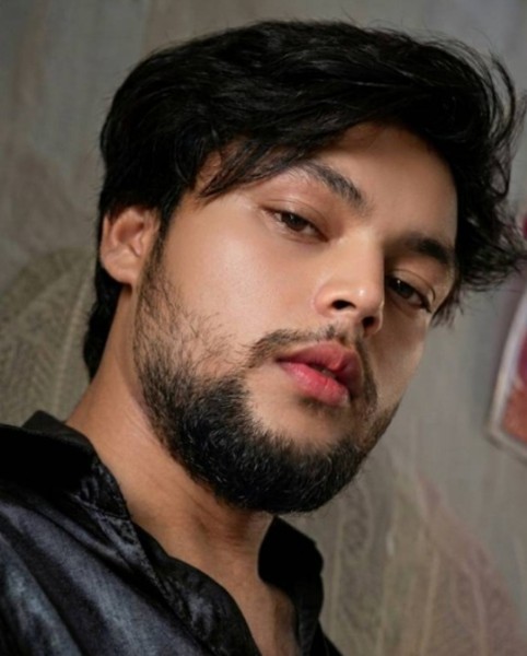 Usman, 26, U A E