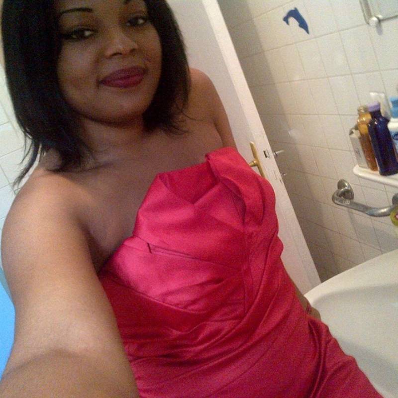 logoyisa, 32, Dhaka badda