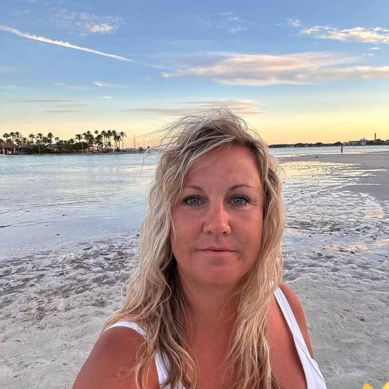 Elizabeth67, 41, Nigeria