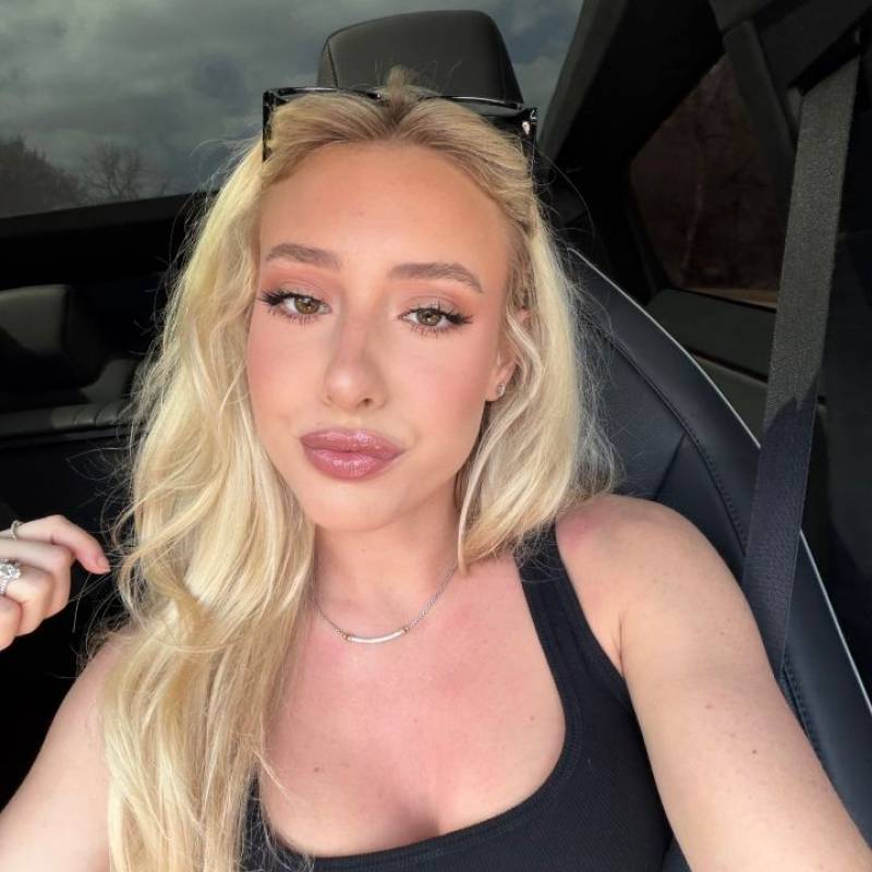 Emily, 30, UK