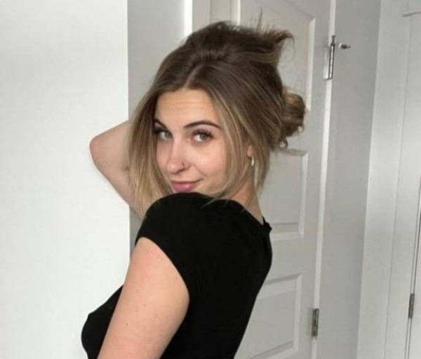 Erica mia, 41, United Kingdom