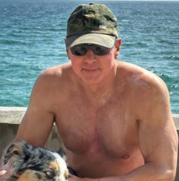 Bryant, 59, La palma