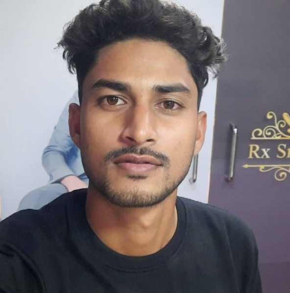 Ayon, 23, Rawabi area