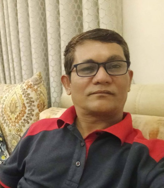Sujon, 46, Banner Illinois