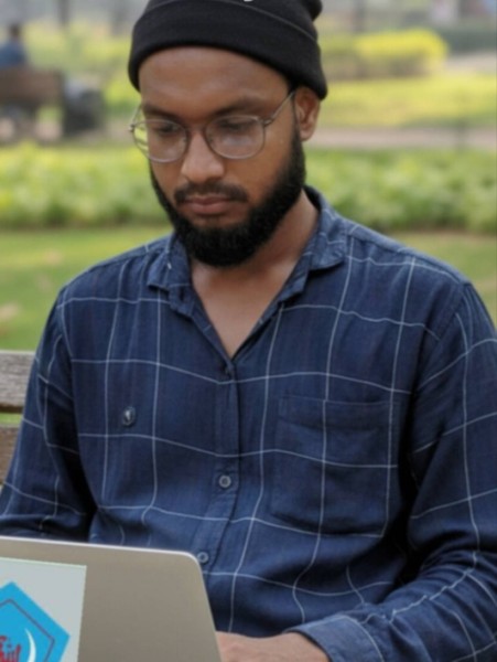 Abdolkarim, 28, Iran