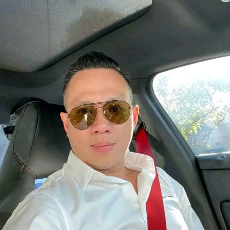 Doctor Alex thanh long, 36, India