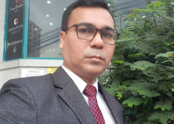 Md Mosharef Hossain, 48, United States Emirates
