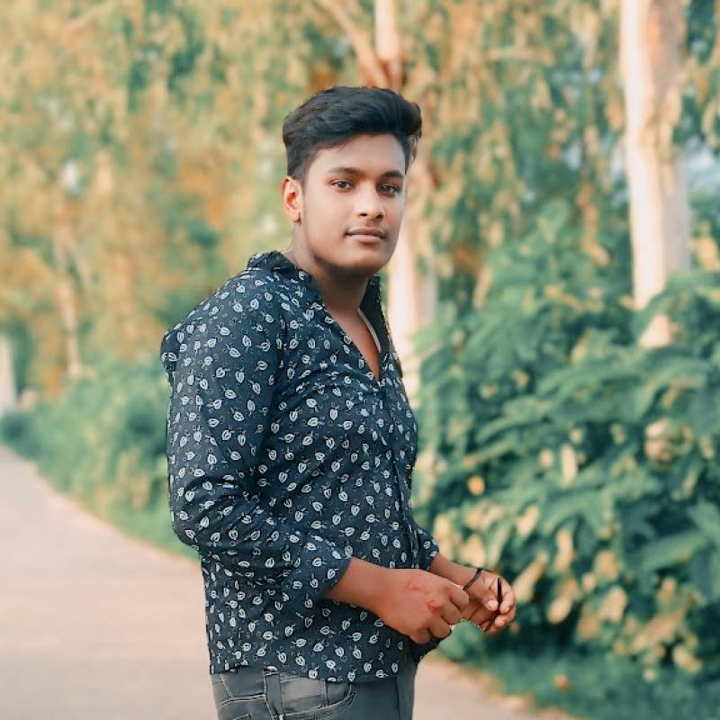 Kholil mai, 24, U A E
