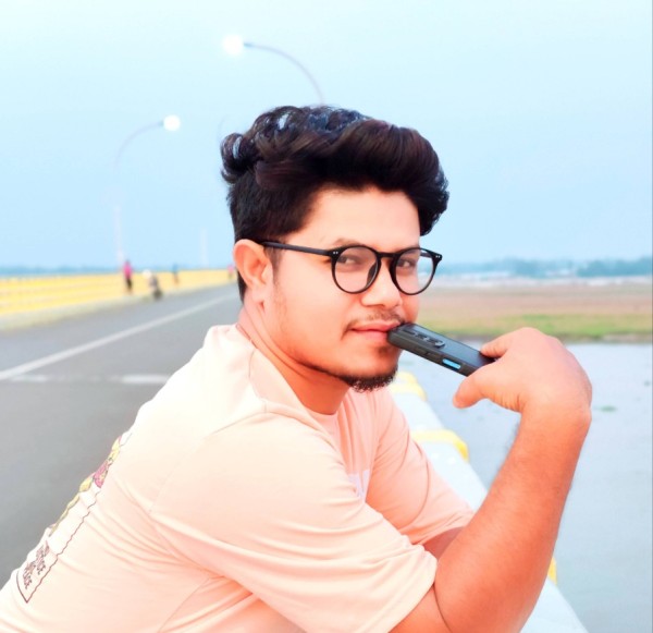 Abir Ahmed, 25, Russia