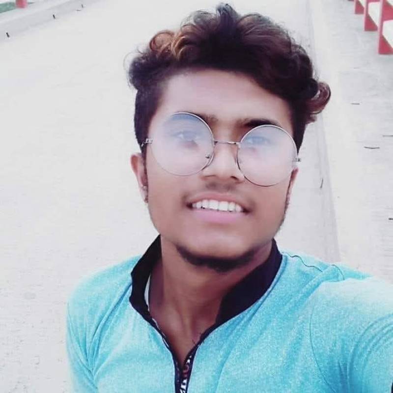 Mehedi Hassan, 21, istanbul