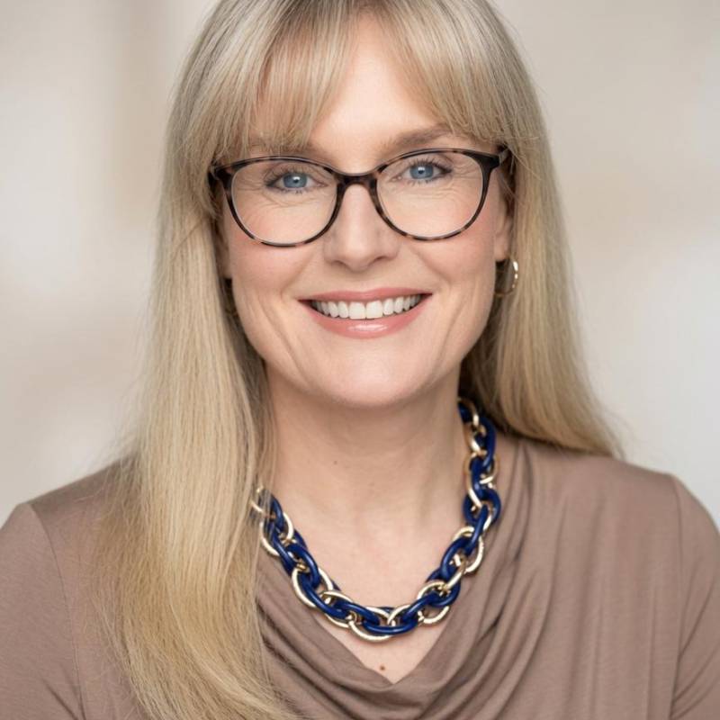 Danielle, 52, Ghana