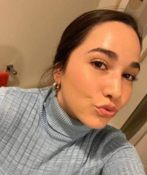 Evelyn Brown, 30, Iran