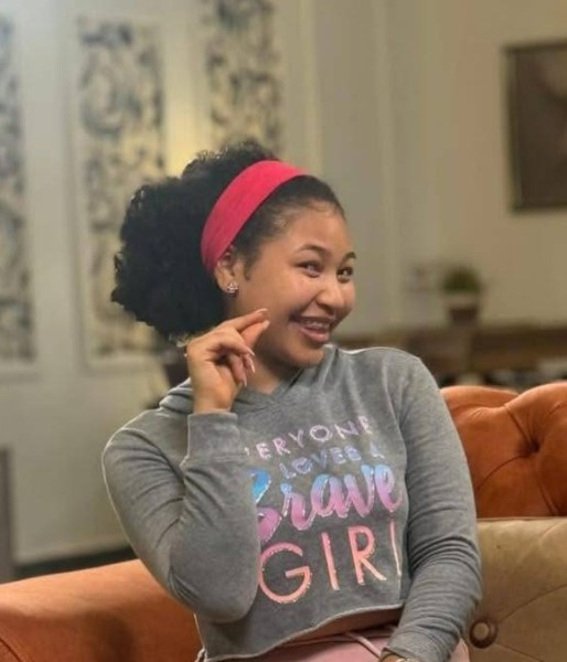 mary joshua, 22, Mexico