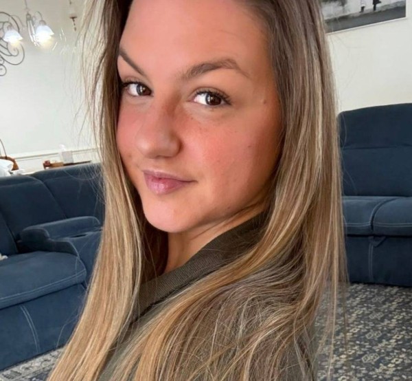 Olivia, 23, lima Per