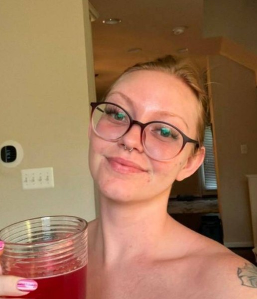 Sharon, 40, Bellevue Washington state