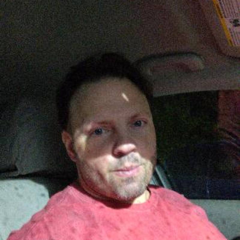 pat, 44, Victorville California