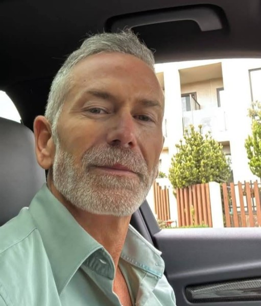 Olivier, 56, Mymensingh Bangladesh
