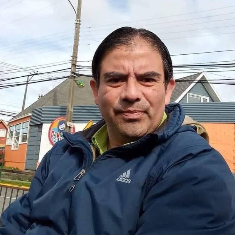 Carlos, 38, USA