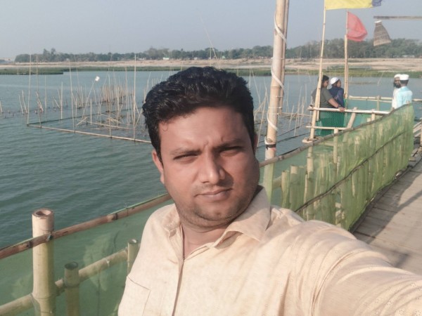 Raza, 35, Pabna