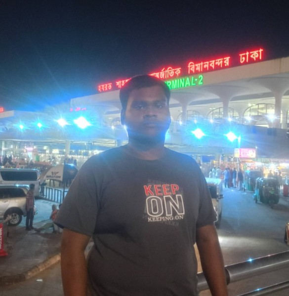 MD MURSALIN HOSSAIN, 19, United States of America