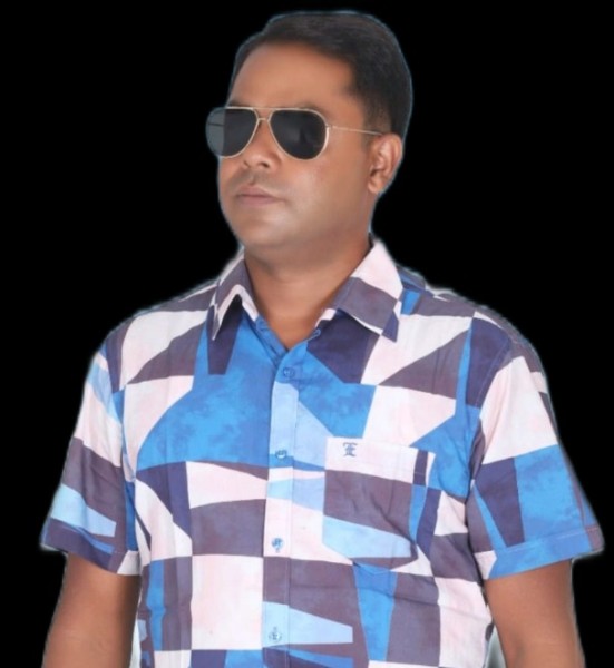 Ruhul, 35, Cairo