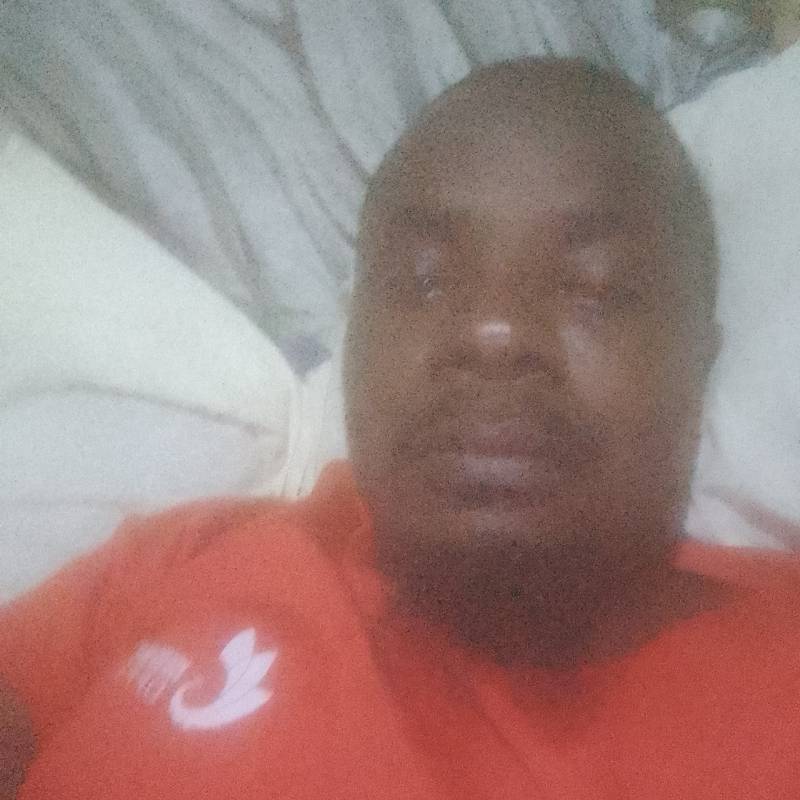 Olumide, 31, B