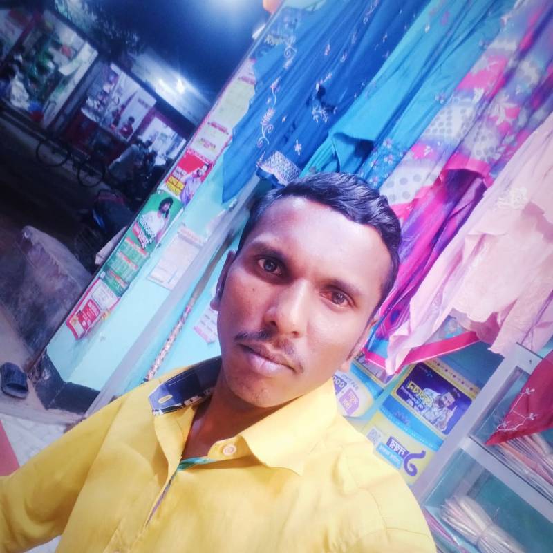 Akash, 29, Warren Ohio