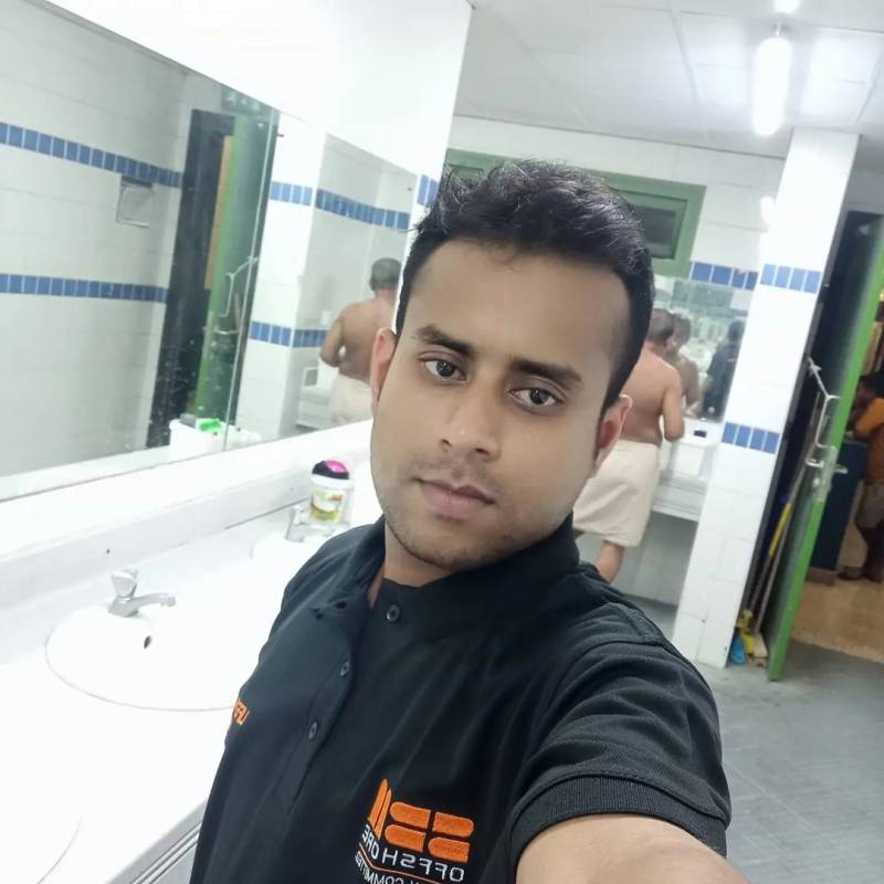 Babu, 35, Norshingdi Dhaka Bangladesh