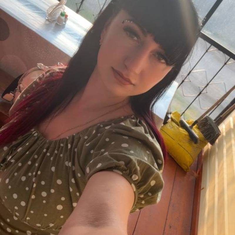 AlinaLina10515 dating