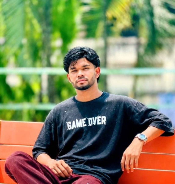 AJIJUL26312 dating