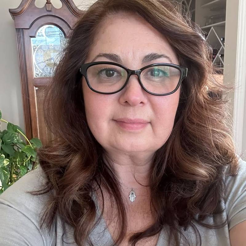 Caroline73821 dating